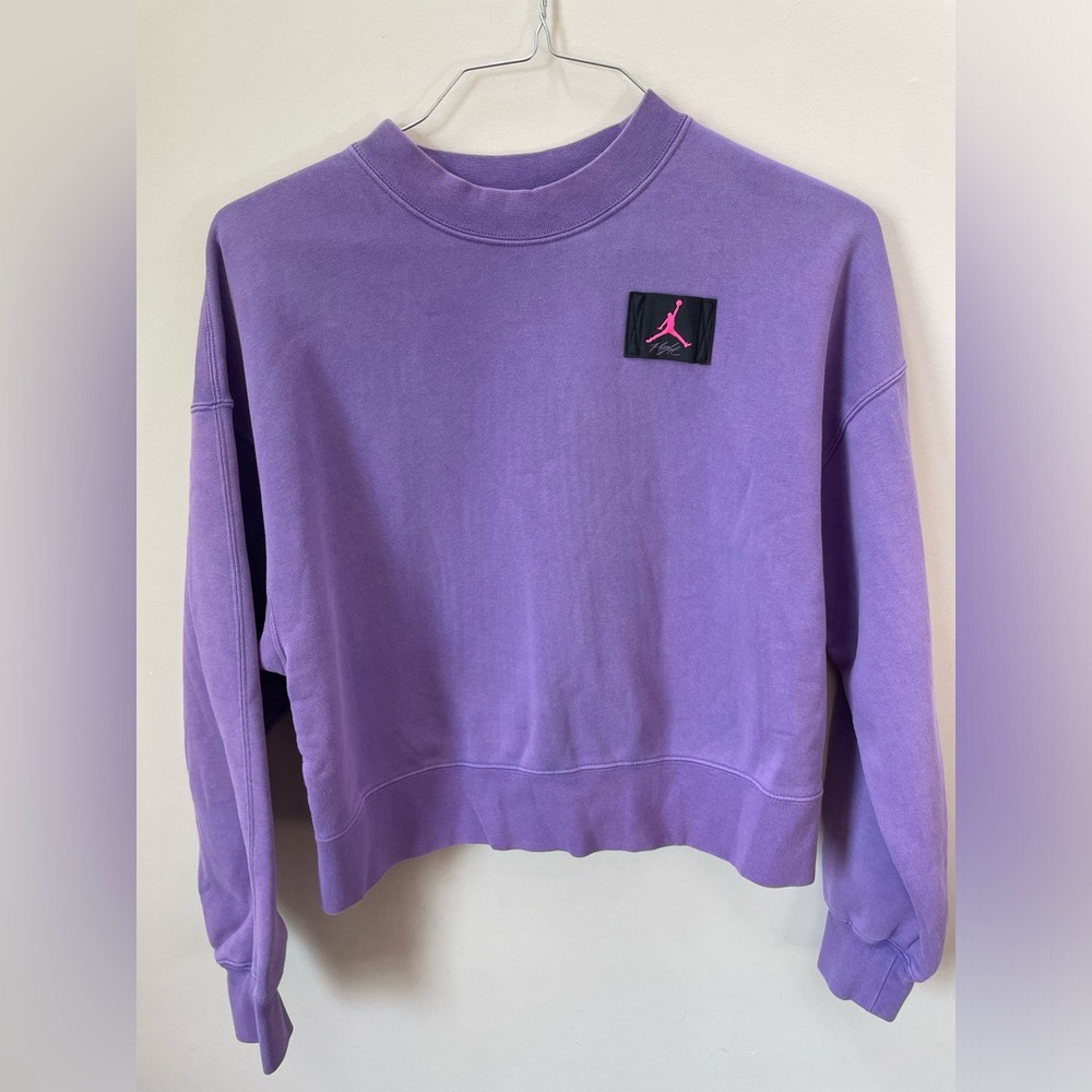 NIKE WOMENS SIZE S Cropped Purple Sweatshirt